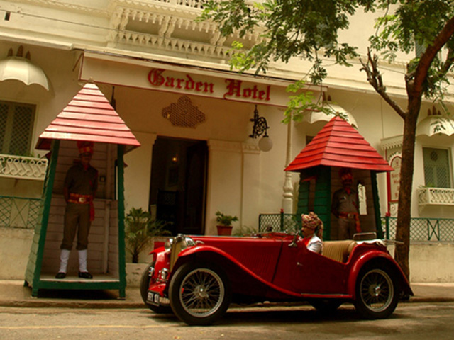 001_exterior_garden_hotel