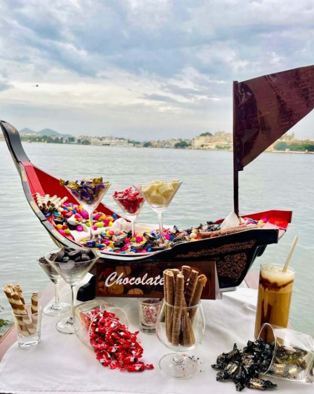 Gangaur Boat centerpiece